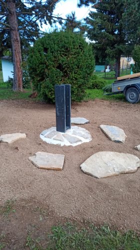 Nový kříž u prodejny Javor - 26.9.2022